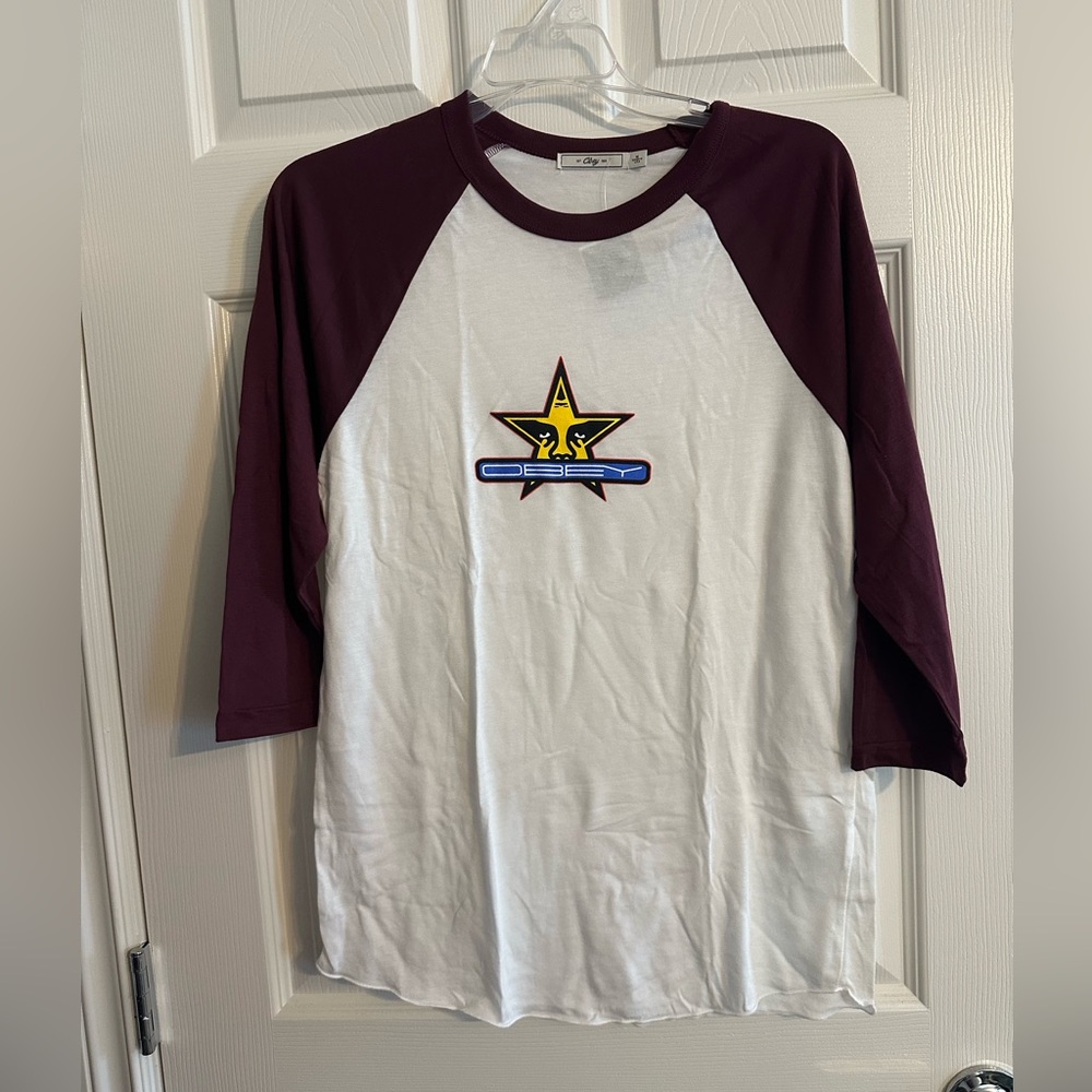 OBEY 3/4 sleeve top